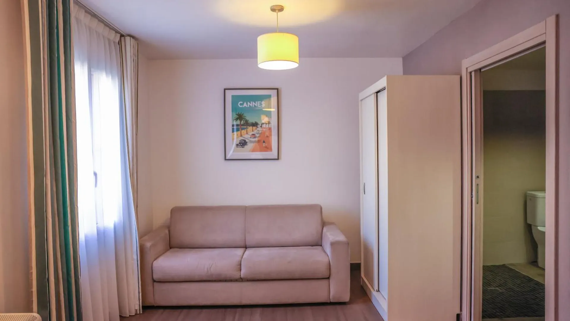 ***  Hotel Casabella Cannes Mouans Sartoux Γαλλία
